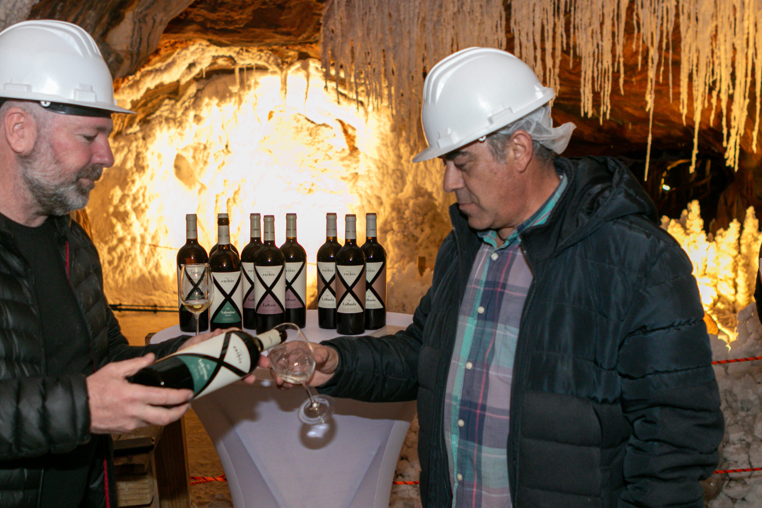 Univers Exibis | Vi, Sal i Territori: Tast amb productors dins la Muntanya de Sal de Cardona