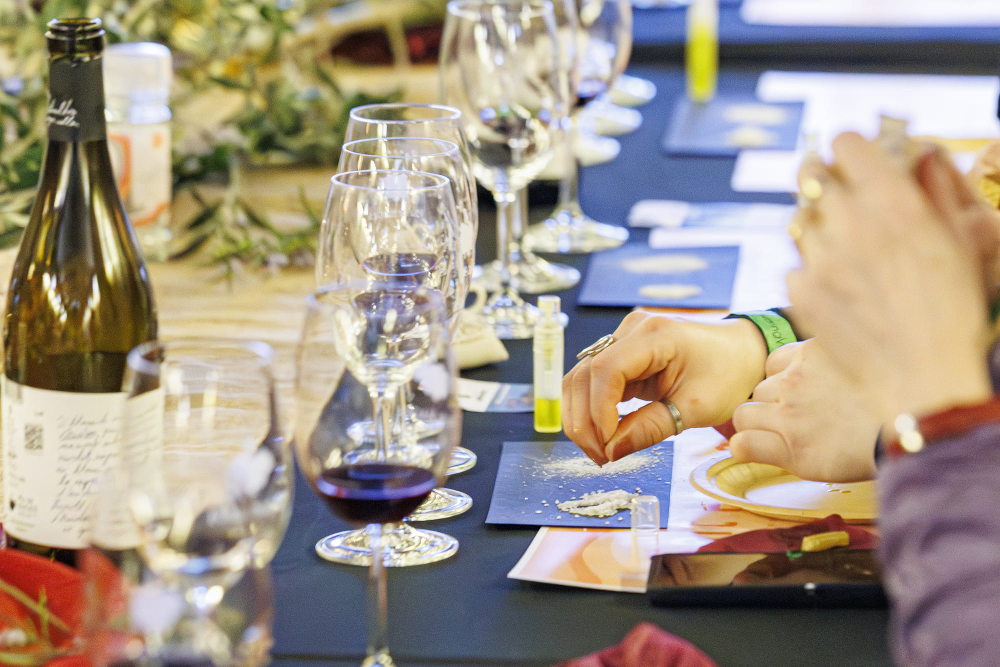 Detall de sal de Cardona durant l’experiència gastronòmica del Parabere Forum